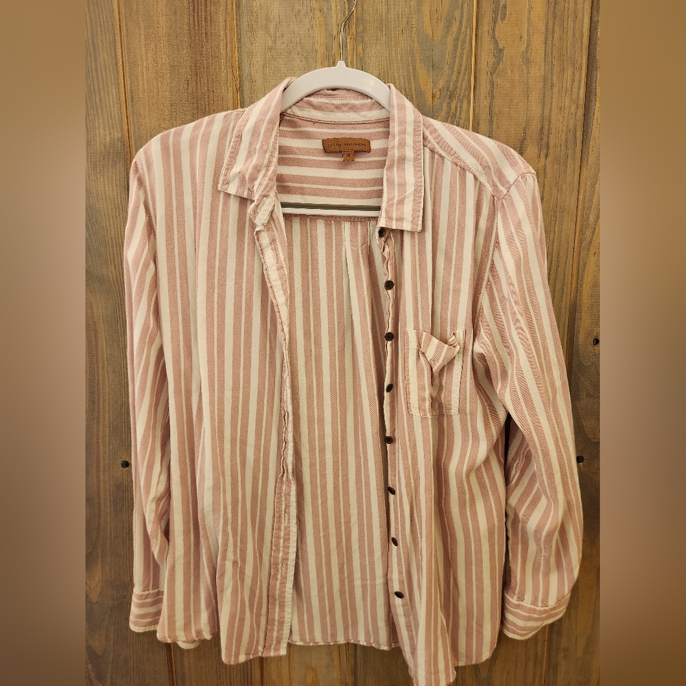 Button Up Top